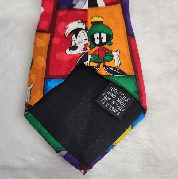 Looney Tunes Mania Warner Bros Vintage 1993 Silk Necktie Tie - Picture 8 of 9